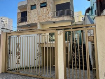 Excelente Sobrado no An�lia Franco